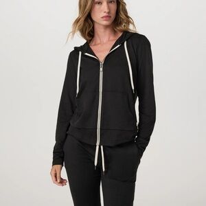 Vuori Halo Performance Hoodie 2.0